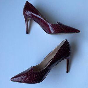 Vince Camuto Heels Pointy Toe Pumps Heels With Snake Print Plum Redish EUC